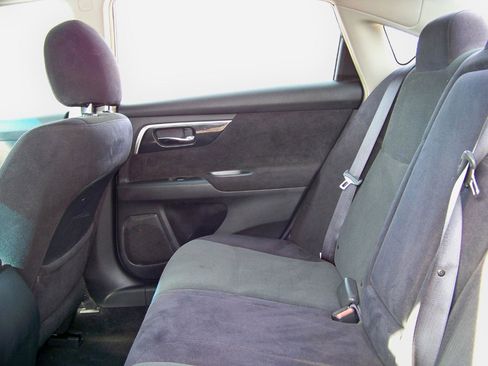 Used 2013 Nissan Altima 2.5 S image 12