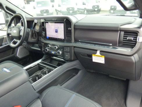 New 2026 Ford F250 Platinum AWD/4WD image 15