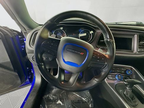 Used 2018 Dodge Challenger R/T w/ Performance Handling Group image 16