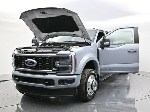 New 2026 Ford F450 Platinum w/ FX4 Off-Road Package image 57