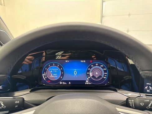 Used 2022 Volkswagen GTI SE image 16