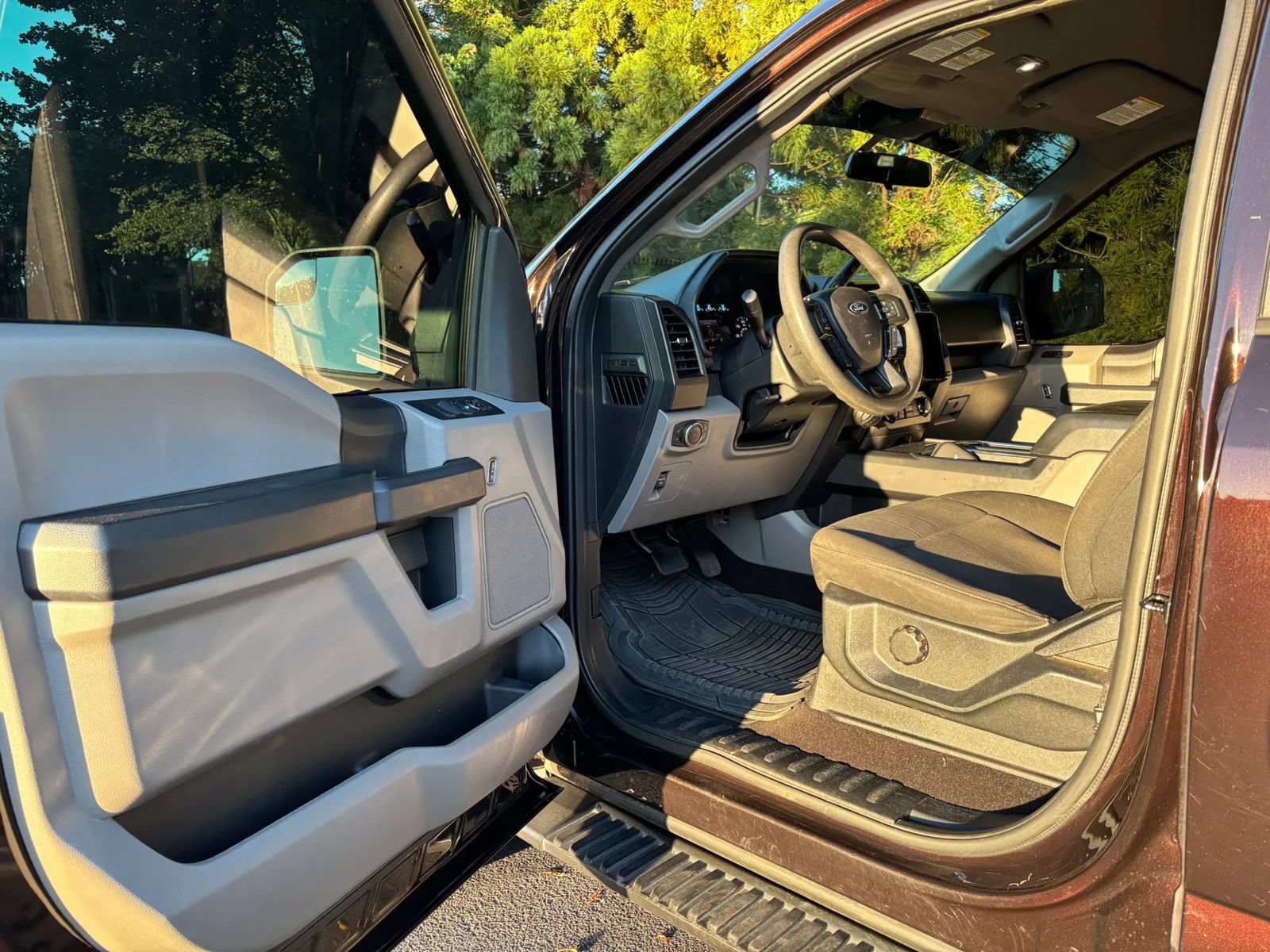 Used 2019 Ford F150 XL w/ Equipment Group 101A Mid AWD/4WD image 12
