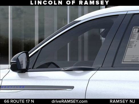New 2026 Lincoln Nautilus Premier AWD/4WD image 21