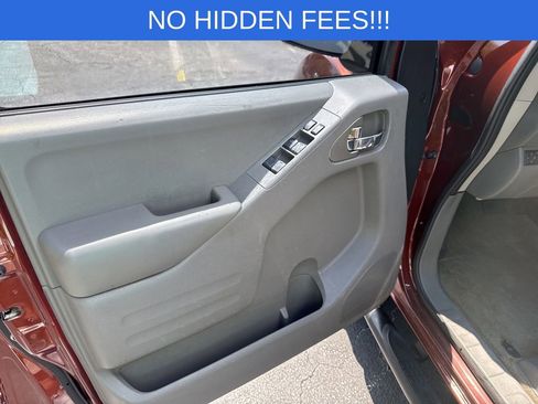 Used 2016 Nissan Frontier SV w/ SV Value Truck Package RWD image 19