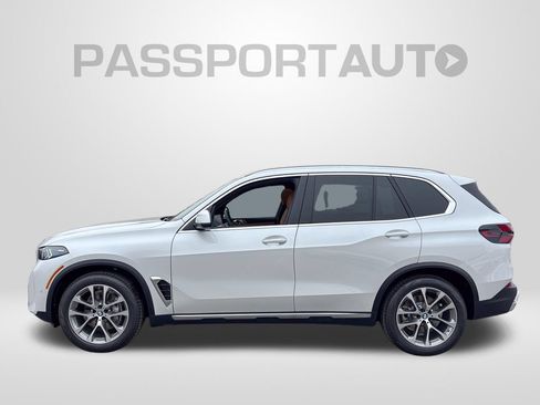 New 2026 BMW X5 xDrive40i w/ Executive Package AWD/4WD image 2