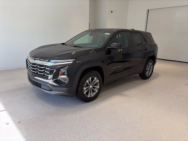 New 2027 Chevrolet Equinox LT w/ Convenience Package II FWD image 3