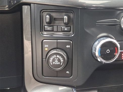 Used 2022 Ford F150 XLT w/ Equipment Group 302A High image 26