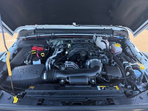 Used 2025 Jeep Wrangler Rubicon w/ Steel Bumper Group image 19