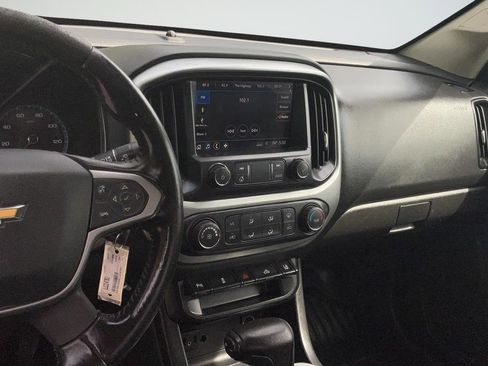 Used 2020 Chevrolet Colorado LT w/ Safety Package RWD image 16