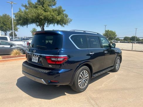 Used 2021 Nissan Armada SL w/ Captain's Chairs Package RWD image 5