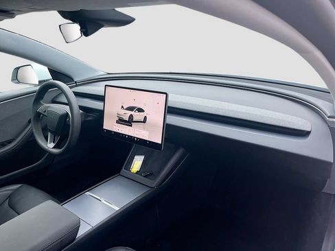 Used 2025 Tesla Model 3 Long Range RWD image 30