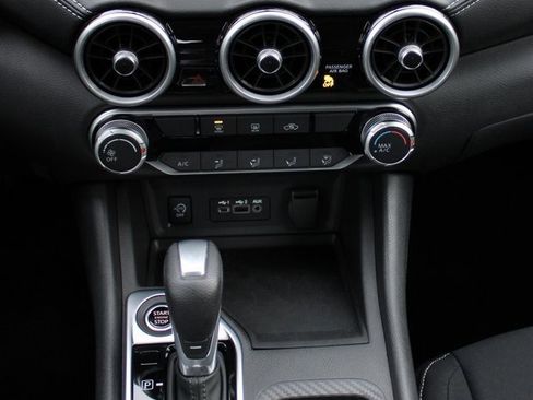 Certified 2025 Nissan Sentra SV image 33