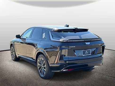 New 2026 Cadillac Lyriq Sport w/ LPO, Floor Liner Package image 4