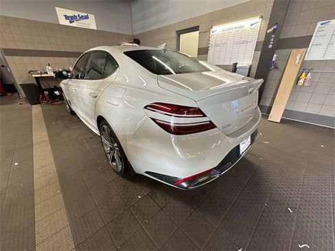 Used 2025 Genesis G70 3.3T Advanced w/ Sport Prestige Package image 9