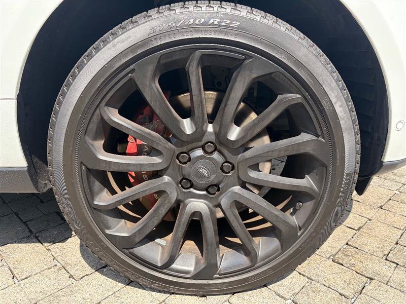 Used 2015 Land Rover Range Rover Supercharged AWD/4WD image 12