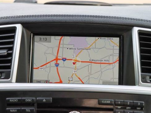 Used 2015 Mercedes-Benz GL 550 GL 550 image 49