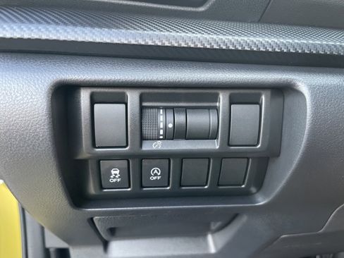 Certified 2023 Subaru Crosstrek 2.0i Premium image 20