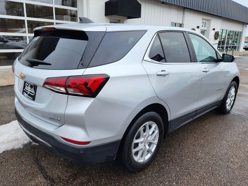 Used 2022 Chevrolet Equinox LT image 8
