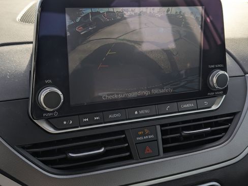 Used 2024 Nissan Altima 2.5 SR image 11