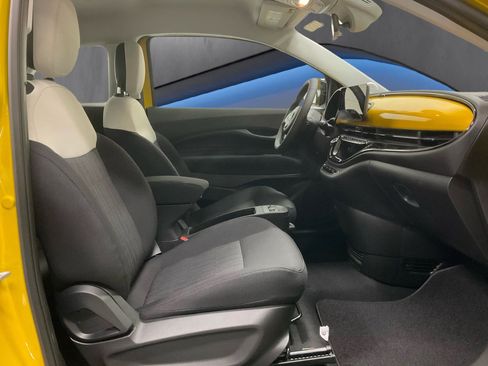 New 2026 FIAT 500 e w/ Comfort Group FWD image 9
