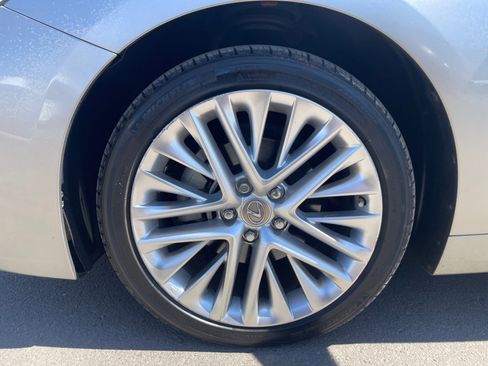 Used 2015 Lexus ES 350 350 w/ Luxury Package image 11