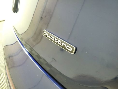Used 2025 Audi Q5 2.0T Premium Plus w/ Premium Plus Package AWD/4WD image 7
