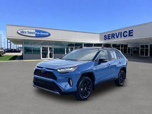 Used 2024 Toyota RAV4 XSE w/ Advanced Technology Package AWD/4WD image 4