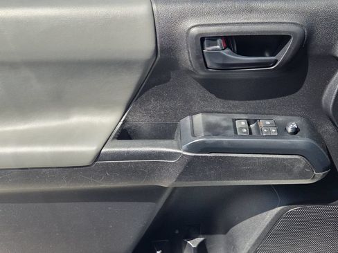 Used 2022 Toyota Tacoma SR RWD image 24