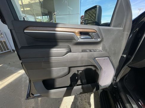Used 2024 Chevrolet Silverado 2500 High Country w/ High Country Premium Package AWD/4WD image 23