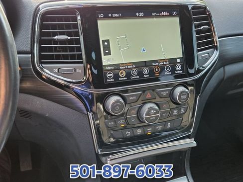 Used 2020 Jeep Grand Cherokee Altitude RWD image 17