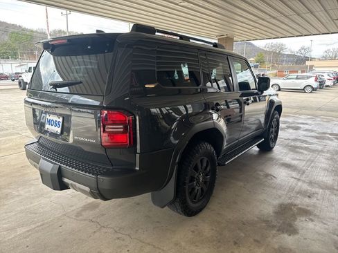 Used 2025 Toyota Land Cruiser image 4