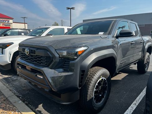 New 2026 Toyota Tacoma TRD Off-Road image 5