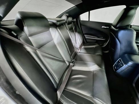 Used 2022 Dodge Charger SXT w/ Leather Interior Group RWD image 25