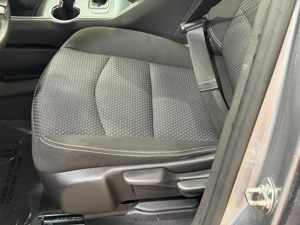Used 2024 GMC Terrain SLE AWD/4WD image 22