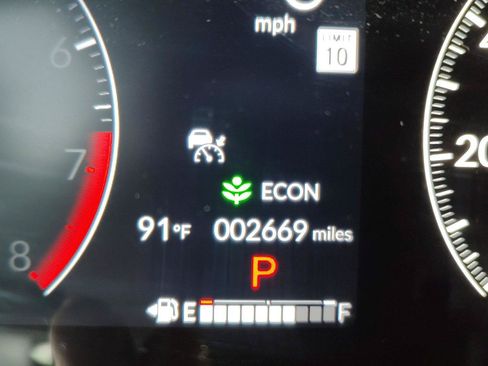 Used 2025 Honda HR-V Sport image 5