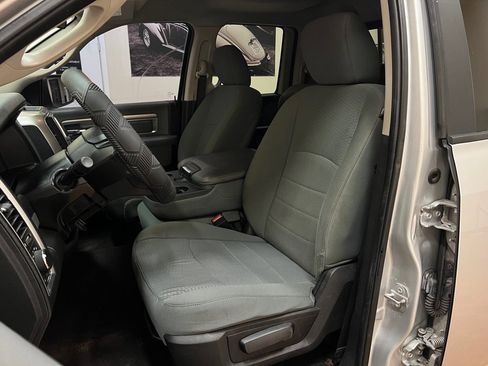 Used 2017 RAM 1500 Classic SLT image 31