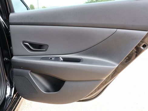 New 2025 Hyundai Elantra Sport image 12