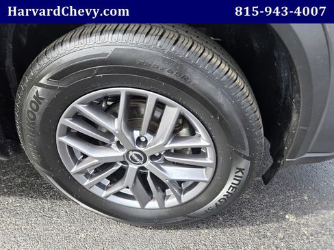 Used 2024 Nissan Rogue S AWD/4WD image 38