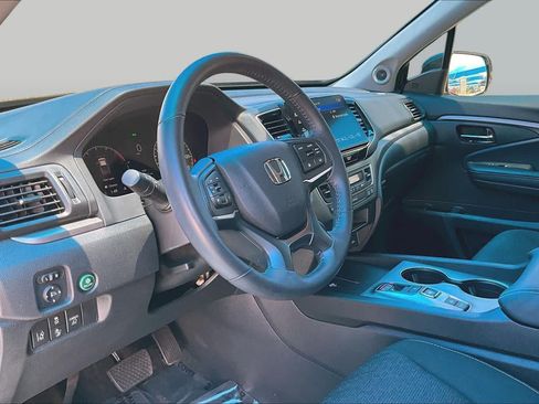 Used 2024 Honda Ridgeline Sport image 18