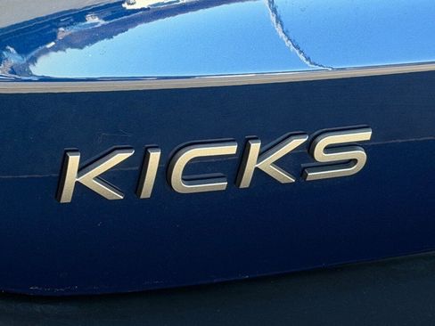 Used 2025 Nissan Kicks S image 27