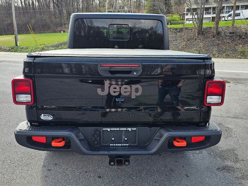 Used 2023 Jeep Gladiator Mojave w/ Cold Weather Group image 12