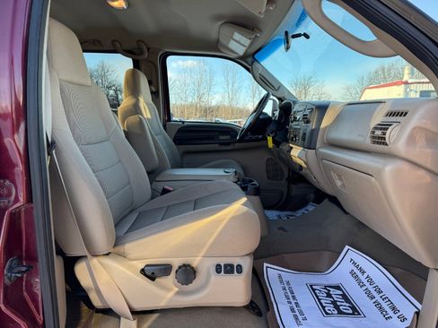 Used 2005 Ford F250 Lariat image 18