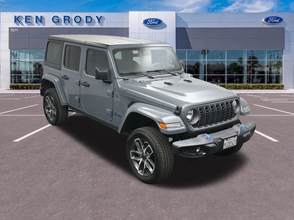 Used 2024 Jeep Wrangler Unlimited AWD/4WD image 15
