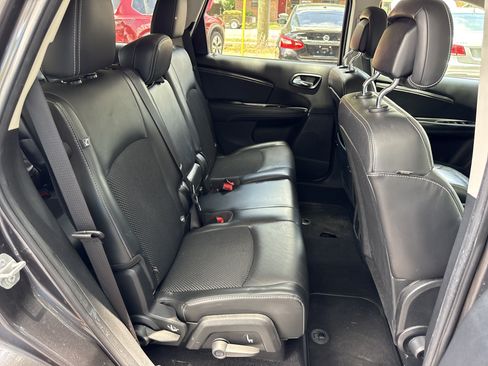 Used 2015 Dodge Journey Crossroad w/ Flexible Seating Group FWD image 25