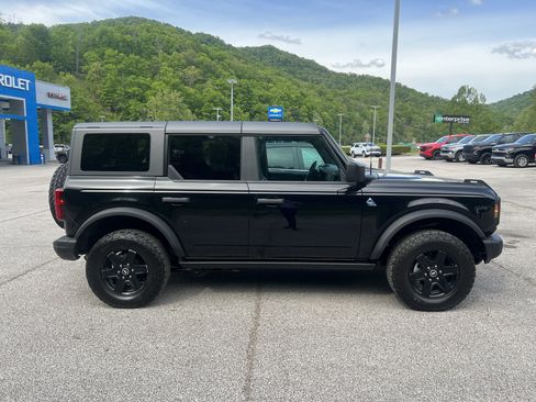 Used 2024 Ford Bronco Black Diamond AWD/4WD image 3