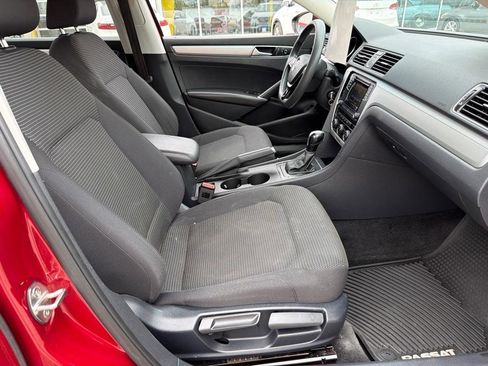 Used 2016 Volkswagen Passat 1.8T S FWD image 9