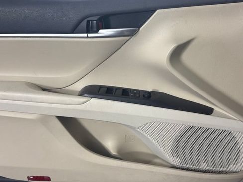 Used 2023 Toyota Camry LE FWD image 18