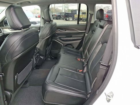 Used 2022 Jeep Grand Cherokee Limited 4xe image 10