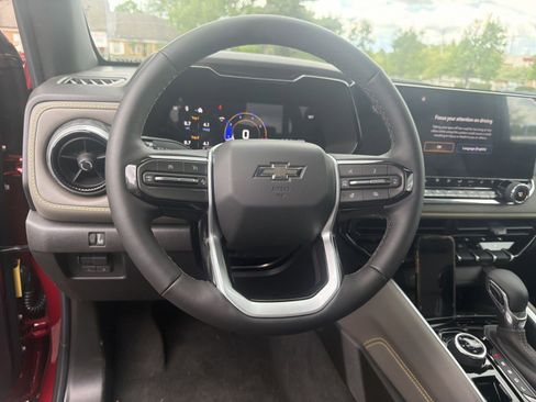 New 2026 Chevrolet Colorado ZR2 w/ Technology Package AWD/4WD image 16