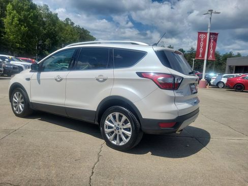 Used 2018 Ford Escape Titanium AWD/4WD image 3